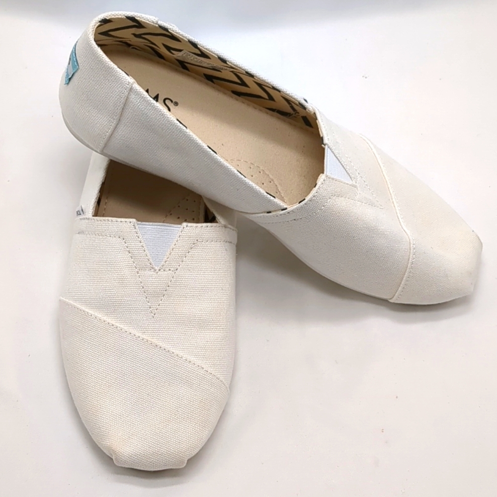 White toms shoes